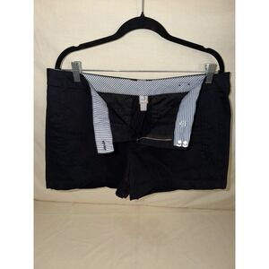 JCP Womens Black Chino Shorts Size 12 Flat Front Striped Waistband Lining